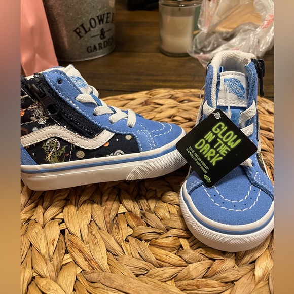 Baby Vans Shoes - Picture 3 of 3
